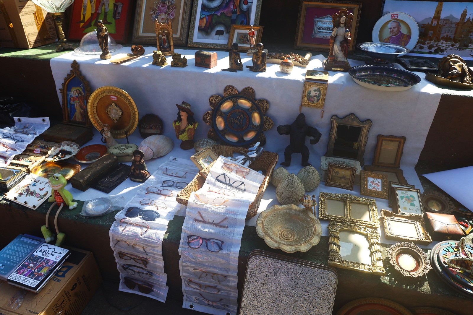 Feira de produtos locais no festival